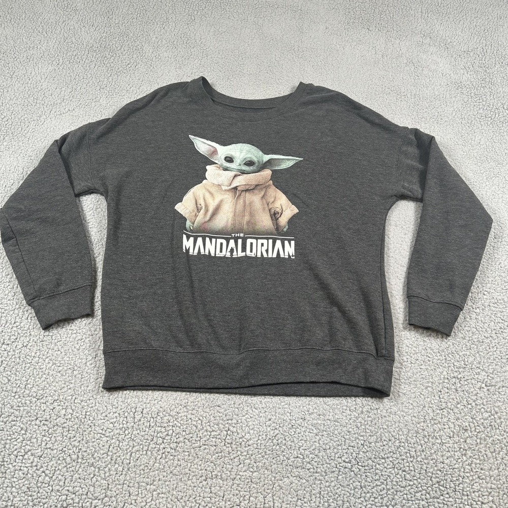 Star Wars Sweatshirt Mens Medium Gray Baby Yoda Mandalorian Fleece Pullover